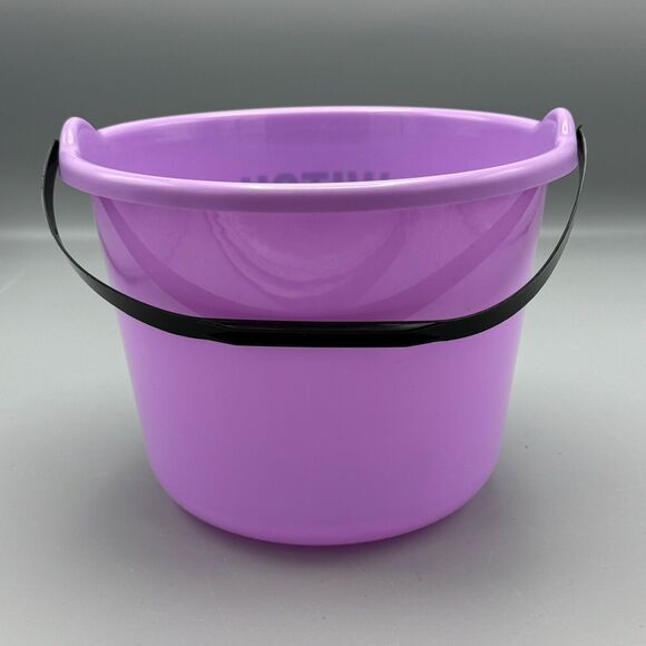 NEW Halloween Lucky Star Plastic Trick or Treat Candy Bucket  Witch and Famous - Picture 3 of 8